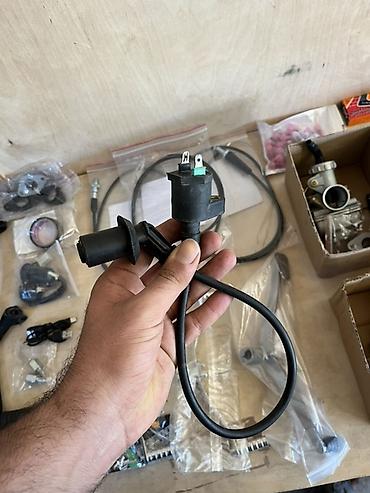 Karburyatorlar: Moped/skuter üçün karbürator və aksesuar dəsti Məhsulun tərkibi: - — 12