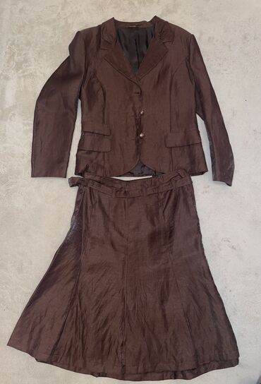 zenski kostimi: M (EU 38), L (EU 40), XL (EU 42), Single-colored, color - Brown