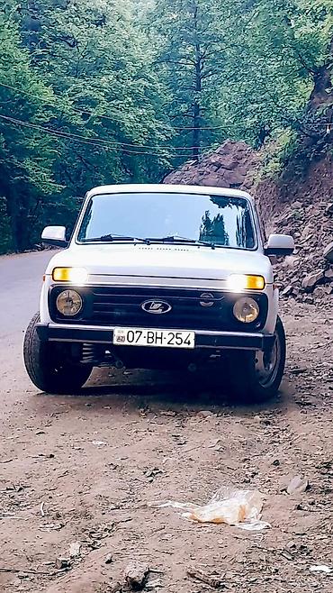 VAZ (LADA): VAZ (LADA) 4x4 Niva: 1.7 l | Ofrouder/SUV — 2
