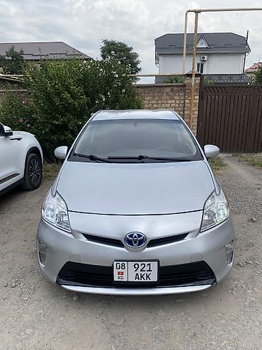 Toyota Prius: 2014 г., 1.8 л, Вариатор, Гибрид