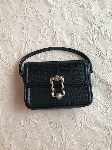 Çantalar: ZARA çanta. 1 defe istifade olunub .10/10 veziyyetinde . 25 AZN — 2