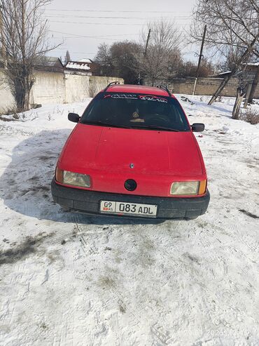 Volkswagen: Volkswagen Passat: 1992 г., 1.8 л, Механика, Бензин, Универсал