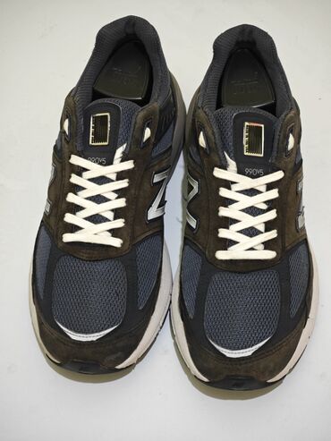 топики: Топовые кроссовки New Balance. 990-я серия позиционировалась как 990