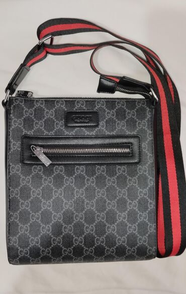 kişi kaşloku: Çiyin çantası, Gucci, Yeni
