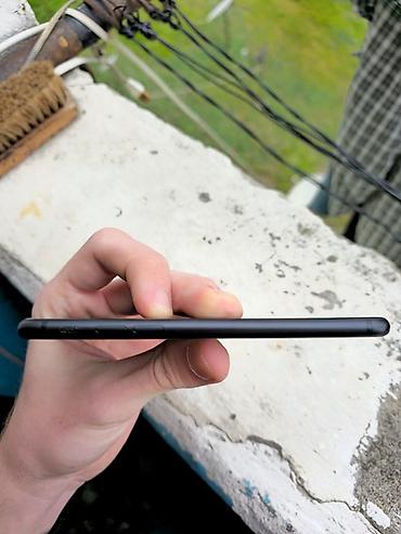 iphon se: IPhone SE 2020, 128 GB, Qara, Barmaq izi — 4