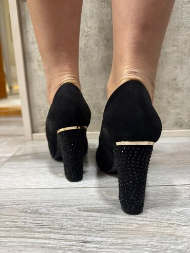 Tuflilər: Tuflilər, Ölçü: 37.5, rəng - Sarı, İşlənmiş -da lalafo.az — 13 Tuflilər: Tuflilər, Ölçü: 37.5, rəng - Sarı, İşlənmiş — 13