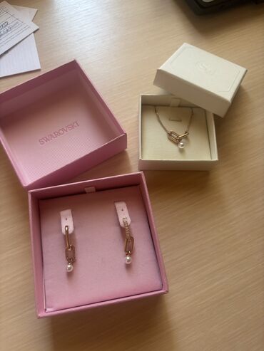 tek qas sirqalar: Серьги, Swarovski, Бесплатная доставка