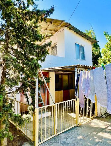 bag evinde qalmaga aile axtarilir: Mərdəkan, 35 kv. m, 2 otaqlı, Hovuzlu, Kombi, Qaz, İşıq