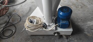 Ostali kuhinjski aparati: Rotaciono sito za brasno marke MAT-ING iz Nisa, u odlicnom stanju kao — 8