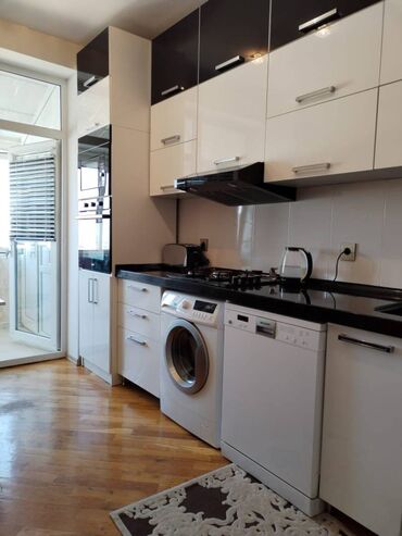 Yeni tikili: 9-cu mikrorayon, 3 otaqlı, Yeni tikili, 80 kv. m — 4