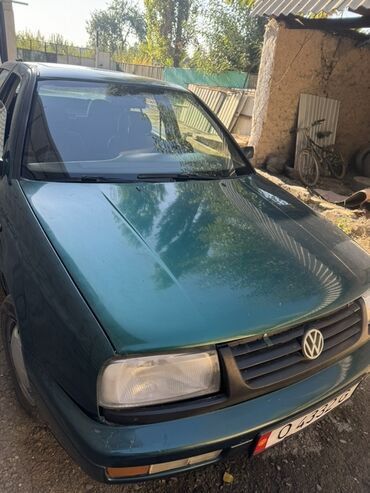 авто бу: Volkswagen Vento: 1996 г., 1.8 л, Механика, Бензин, Седан