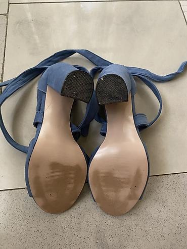 Basanoşka və səndəllər: Brend: SUZANA Model: Mavi qadın sandal Stil: Açıq burun, qalın — 2