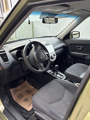 hetçbek: Kia Soul: 2 l | 2011 il Hetçbek — 8