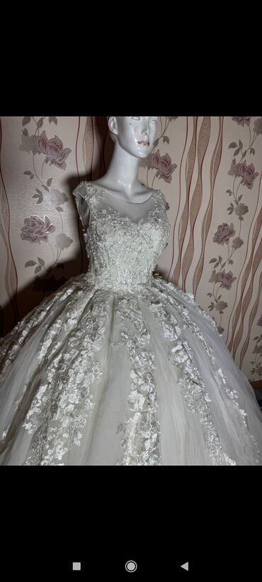 Свадебные платья: Свадебное платье, One size, Б/у — 7