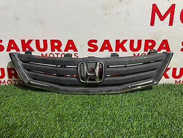 Решетки радиатора: Решетка радиатора Honda Б/у, Оригинал — 9