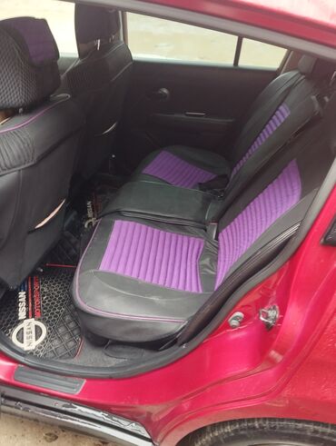 Nissan: Nissan tida satlir əla vəziyyətdədir avtomobilinin salonu – tam daxili — 5