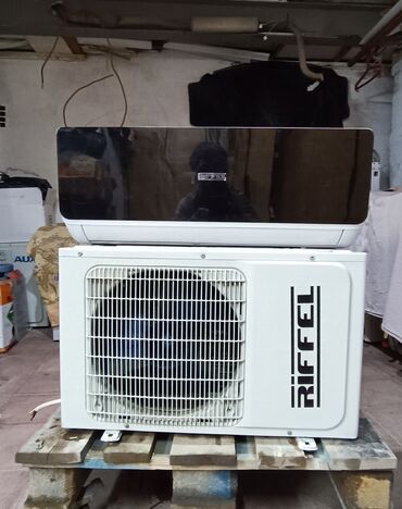 riffel kondisionerleri: Kondisioner Riffle, İşlənmiş, 30-35 kv. m, Split sistem, Kredit yoxdur, Ödənişli quraşdırma