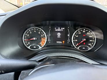 dodge challanger: Jeep Renegade: 2018 г., 2.4 л, Автомат, Бензин, Кроссовер — 10