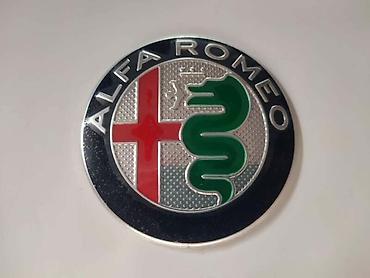 plavi sat: ZNAK SREBRNI DEZEN ZA ALFA ROMEO 147, 156, 159 . | Znak srebrni — 1