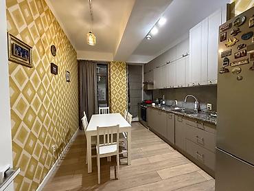 продаю повильен: 3 комнаты, 115 м², 3 этаж — 10
