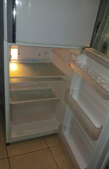 soyuducu toshiba: Б/у 2 двери Toshiba Холодильник Продажа, цвет - Белый