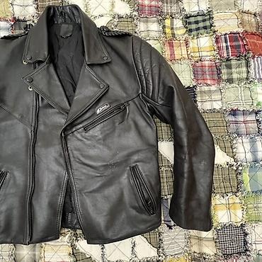 moto godekce: Dəbilqə düyməli motosiklet üslublu qara dəri gödəkçə. Razmer M,L, XL — 10