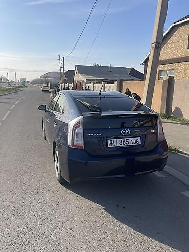 avalon 2017: Toyota Prius: 2015 г., Гибрид, Лифтбек — 2