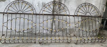 tek neferlik yataqlar: 3ededdir her birinin hundurluyu 1.60,eni 1.20dir.qalin demirdendir lalafo.az -da tek neferlik yataqlar: 3ededdir her birinin hundurluyu 1.60,eni 1.20dir.qalin demirdendir