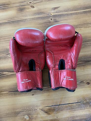 boks kask: Green hill əlcək orginaldı 80 Böyük lapa orginaldı 50 Real alıcıya — 2