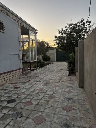 Həyət evləri və villaların satışı: Suraxanı 4 otaqlı, 95 kv. m, Kredit yoxdur, Orta təmir -da lalafo.az — 4 Həyət evləri və villaların satışı: Suraxanı 4 otaqlı, 95 kv. m, Kredit yoxdur, Orta təmir — 4