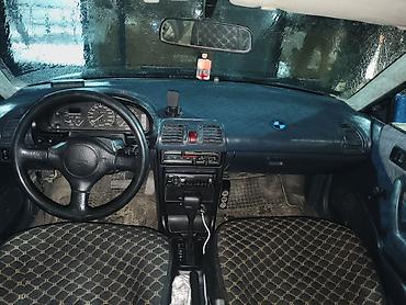 Mazda: Mazda 323: 1992 г., 1.6 л, Автомат, Бензин, Хэтчбэк — 8