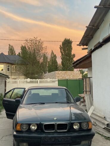 очень срочно нужны: BMW 525: 1988 г., 2.5 л, Механика, Бензин