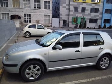 Volkswagen: Volkswagen Golf: 2001 г., 1.6 л, Автомат, Бензин, Седан