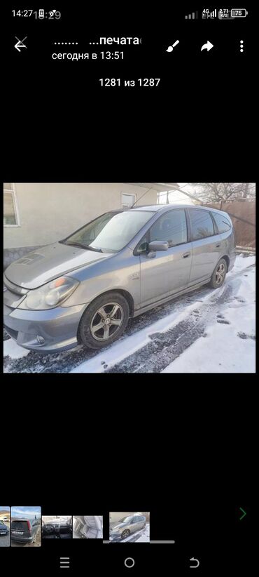 Honda: Honda Stream: 2004 г., 1.7 л, Механика, Бензин, Минивэн