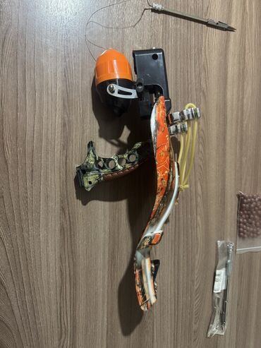 обувь для охоты: Срочно срочно срочно!!! Продам новую рогатку для рыбалки в