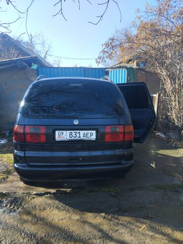 Volkswagen: Volkswagen Sharan: 1996 г., 2 л, Механика, Бензин, Минивэн — 6