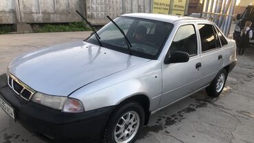 Daewoo: Daewoo Nexia: 2000 г., 1.5 л, Механика, Бензин, Седан