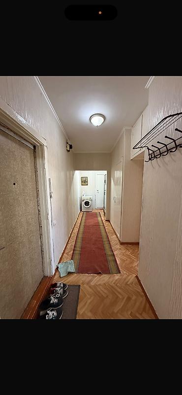 квартиры здаются: 2 комнаты, 12 мкр Собственник, Без животных, от 6 месяцев, С мебелью полностью — 6