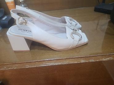 Brend: SISTER STAR Model: Açıq burunlu, slingback qadın ayaqqabısı -