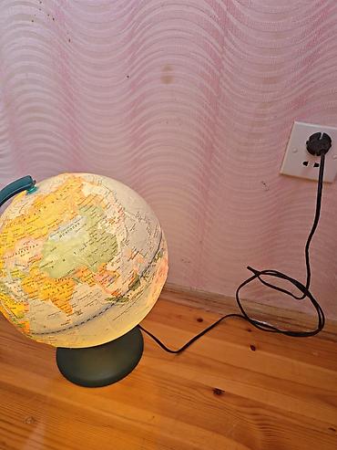 fiziki xerite: İşıqlandırılan dünyaglobusu - Elektriklə işləyən işıqlı globus: şnur — 2