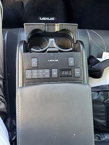 lexus ct: Lexus ES: 2019 г., 2.5 л, Гибрид — 9