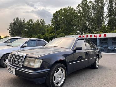 акмулятор авто: Mercedes-Benz W124: 1990 г., 2 л, Механика, Бензин, Седан