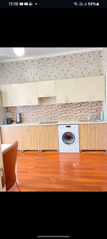 Yeni tikili: 3 otaqlı, Yeni tikili, m. Neftçilər, 180 kv. m — 1