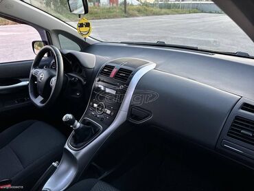 Toyota: Toyota Auris: 1.3 l. | 2011 έ. Κουπέ — 16