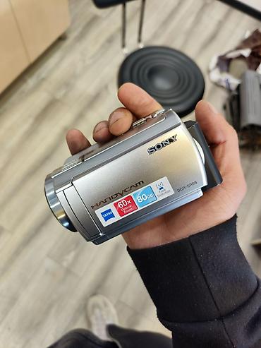 5d mark 4: Sony DCR-SR68E videokamerası 2010-cu ildə istehsal olunmuş köhnə bir — 4