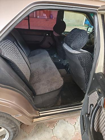 s420 1992: Mercedes-Benz W124: 1993 г., 2.2 л, Автомат, Бензин, Седан — 6