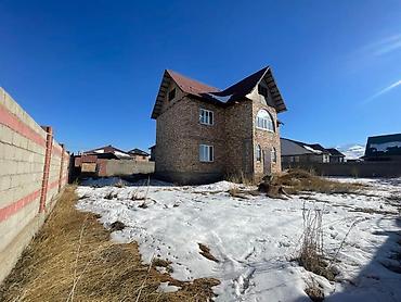 Продажа помещений свободного назначения: Продаётся 2-этажный недостроенный кирпичный дом на угловом участке, г — 2