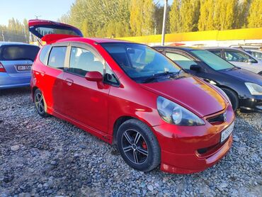 сервы 1: Honda Fit: 2001 г., 1.3 л, Вариатор, Бензин, Купе