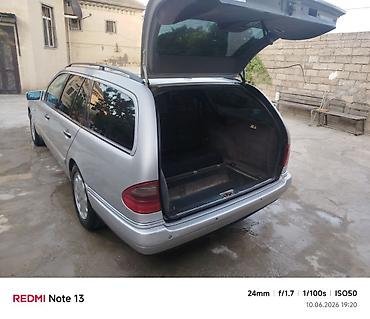 mersdes: Mercedes-Benz E-Class W210 Universal (kombi) – gümüş rəng 9000 və ya — 2