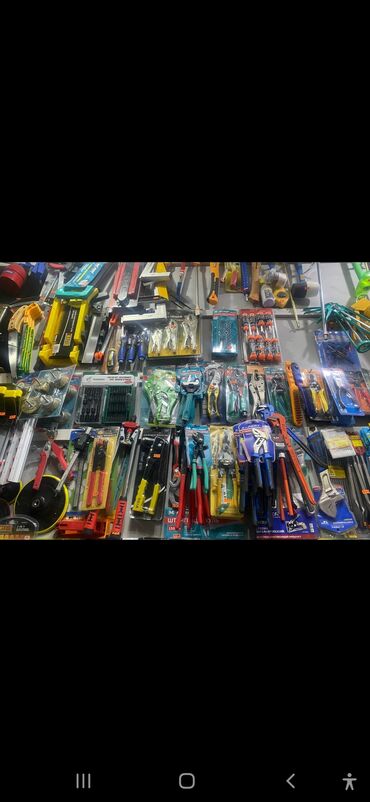 Монтажный клей: Двусторонний скотч (лента) в больших намотках. - Основа — 8